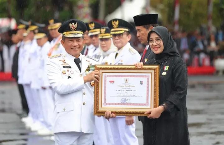 Penghargaan ke Bupati Banyuwangi Sukses Diiringi Gandrung Gurit&nbsp;Mangir