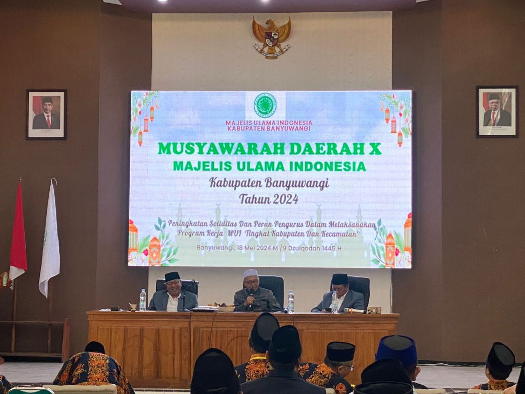 Bupati Ipuk Membuka Musda X MUI Banyuwangi