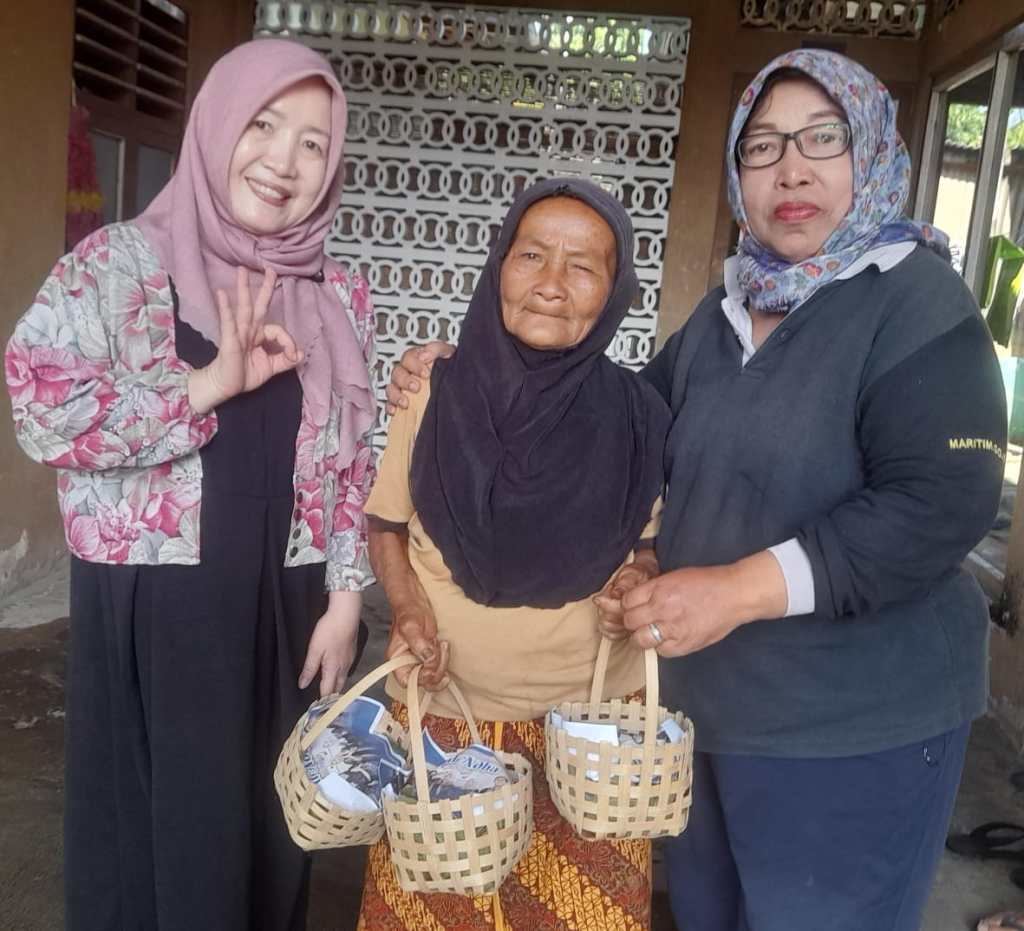 Rayakan Idul Adha 1445 H. di Kampung Halaman, Agung Kuswandono Berkomitmen Kurangi Sampah Plastik.