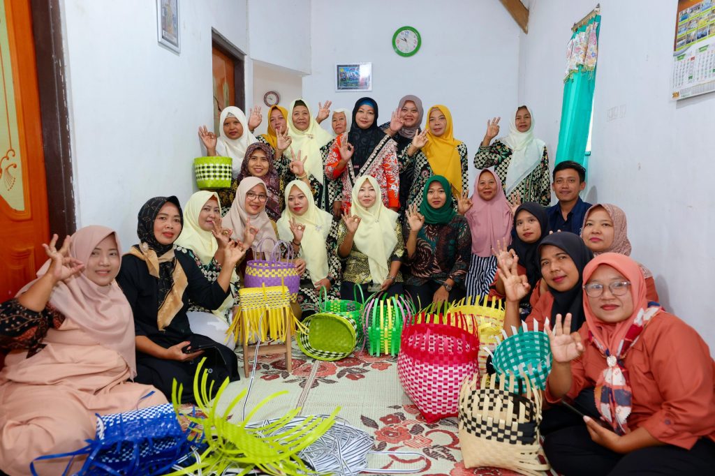 Melihat Gotong Royong Desa di Banyuwangi Berdayakan para Mantan Pekerja&nbsp;Migran