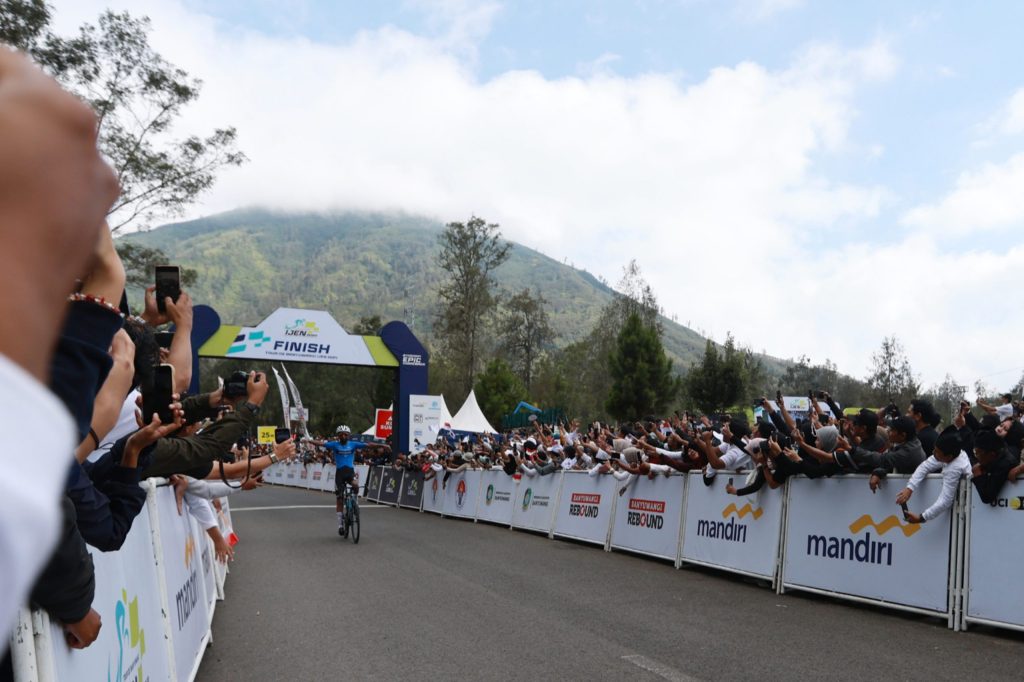 Pembalap Grand Tour Juara Umum Tour de Banyuwangi Ijen&nbsp;2024