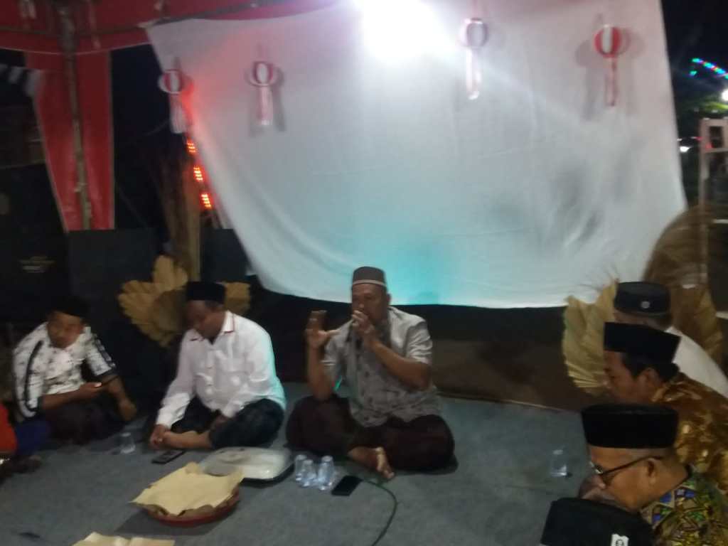 Warga Dusun Krajan RW 4 KalibaruKulon Gelar Malam Tasyakuran HUT Kemerdekaan RI ke 79