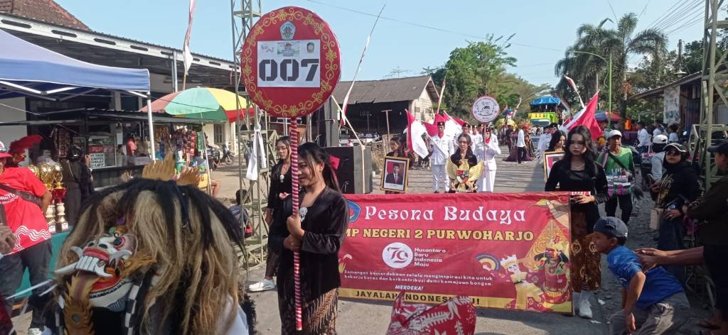 SMPN 2 Purwohajo Semarakan Carnival Desa Bulurejo dengan Tema “PESONA&nbsp;BUDAYA”